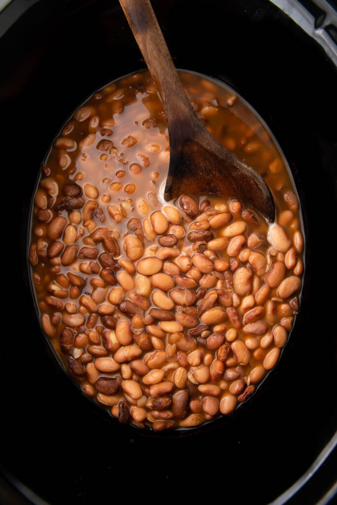Slow cooker pinto beans in Crockpot