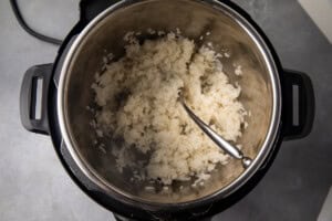 Fluffed sushi rice in the Instant Pot