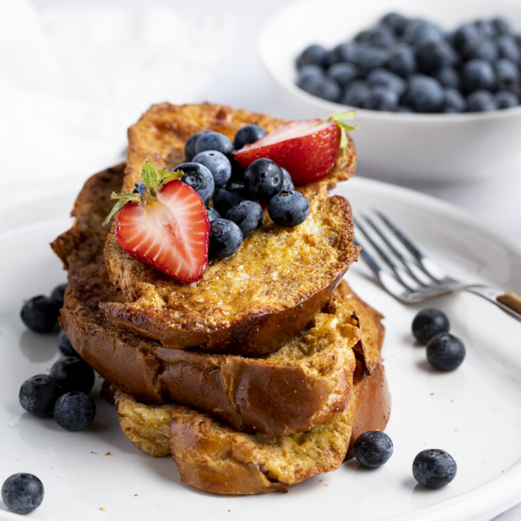 Stack of air fryer french toast on a plate